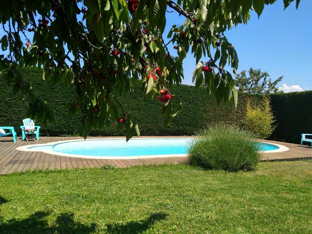 Les Bessonnes Bed & Breakfast Saint-Georges-Haute-Ville Екстериор снимка