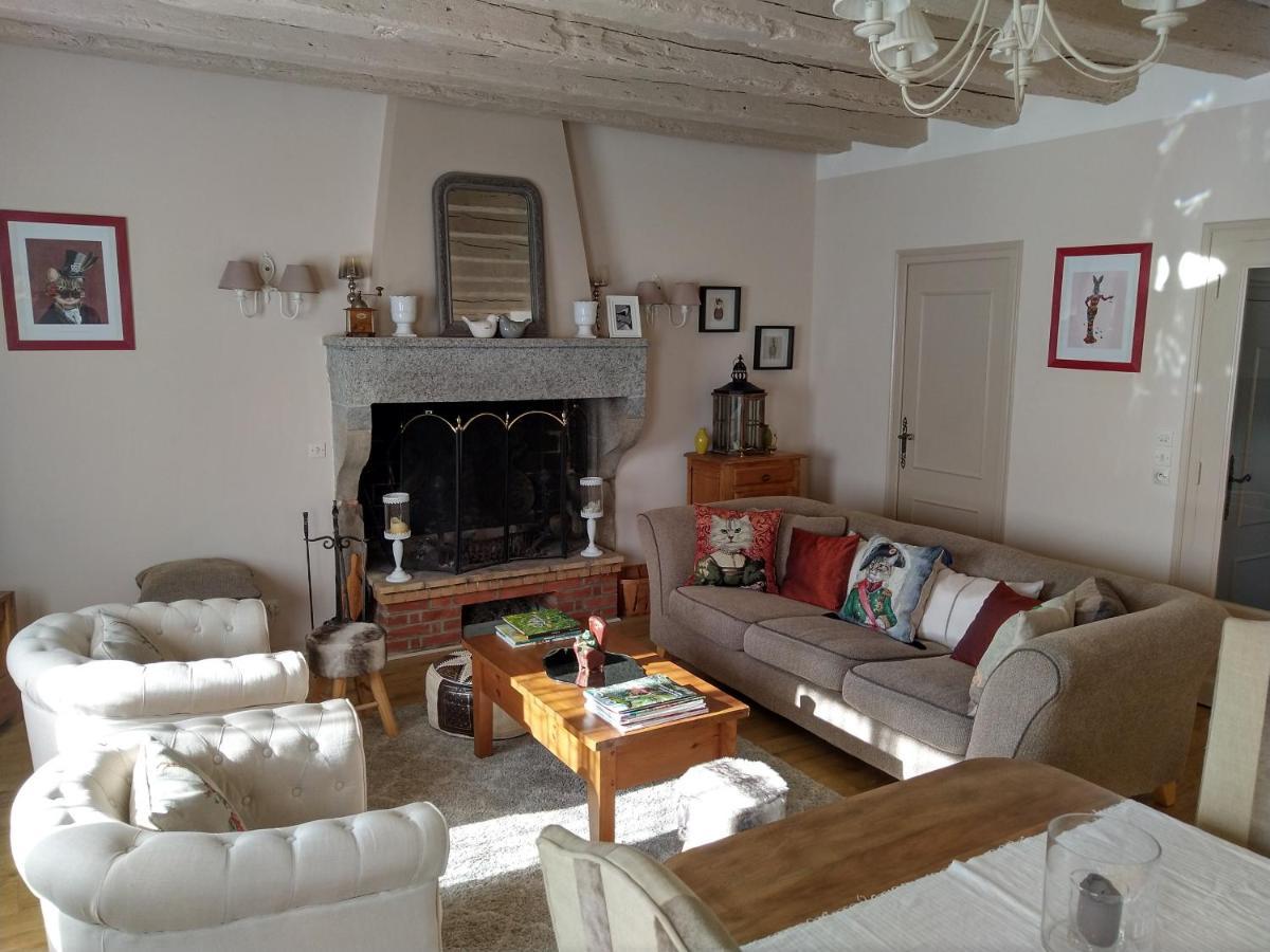 Les Bessonnes Bed & Breakfast Saint-Georges-Haute-Ville Екстериор снимка